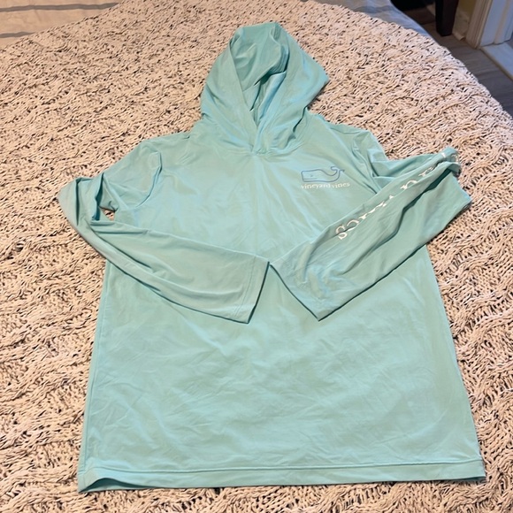 Vineyard Vines Hooded Swim Shirt - Picture 2 of 9